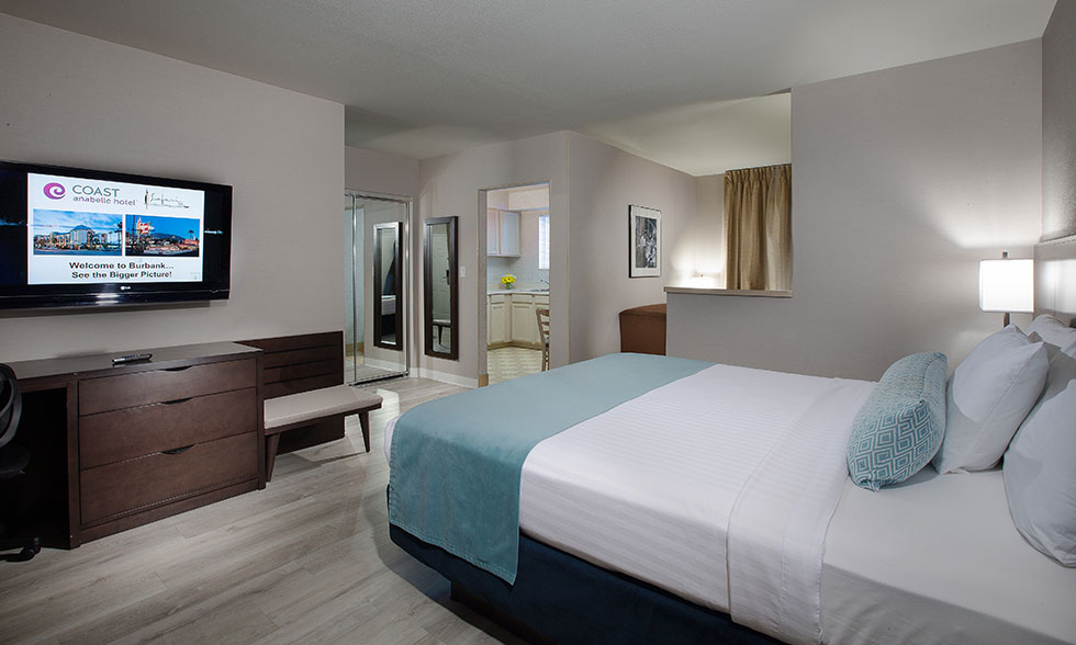 Safari Inn Burbank CA Accommodations Coast Premium King Mini Suite